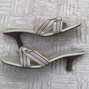Liz Claiborne Flex Rihanna Neutral Ribbon Size 8.5